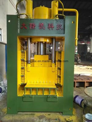 315 tonnes de force maximale de cisaillement Cisaillement de plaque de gantry avec longueur de lame de 800 mm et spécifications de coupe maximale de 30 * 700 mm